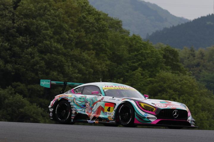 GT300クラスノックアウト予選Q2: 片岡龍也（グッドスマイル初音ミクAMG）