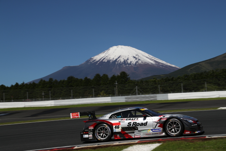 フリー走行: 本山哲／千代勝正組（S Road CRAFTSPORTS GT-R）