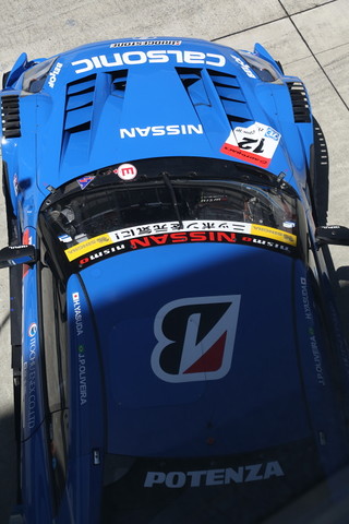 スタート進行: ピットオープンを待つ安田裕信／ジョアオ・パオロ・デ・オリベイラ組（カルソニックIMPUL GT-R）