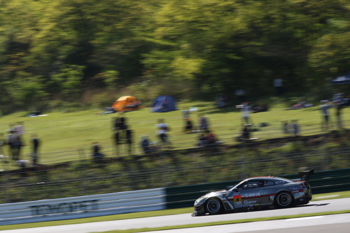 決勝レース: アンドレ・クート／富田竜一郎組（GAINER TANAX GT-R）