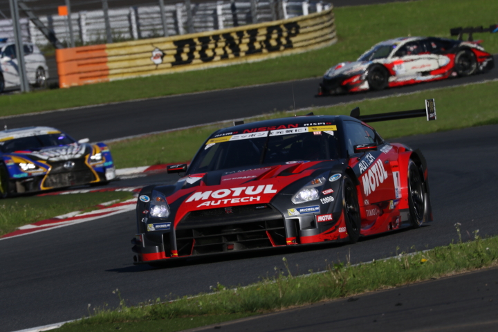 決勝レース: ロニー・クインタレッリ（MOTUL AUTECH GT-R）