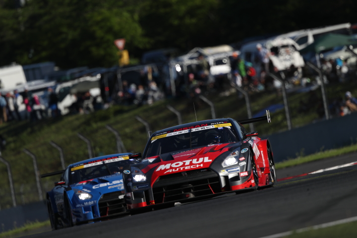 決勝レース: ロニー・クインタレッリ（MOTUL AUTECH GT-R）