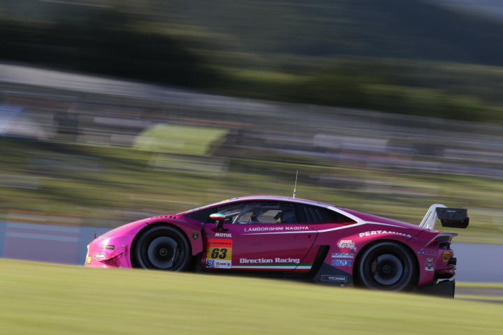 決勝レース: エイドリアン・ザウグ／横溝直輝組（DIRECTION 108 HURACAN）