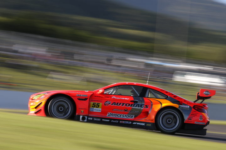 決勝レース: 高木真一／小林崇志組（ARTA BMW M6 GT3）