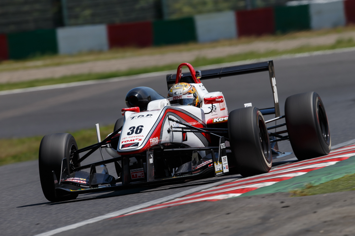 ポールポジションは山下健太（ZENT TOM'S F312）