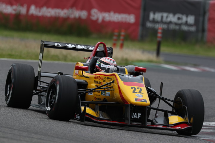 トップでゴールしたもののペナルティーで後退したヤン・マーデンボロー（B-MAX NDDP F3）