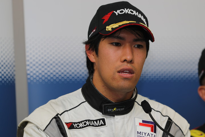 決勝記者会見: Nクラス優勝の廣田築（アルビレックス・レーシングチーム）