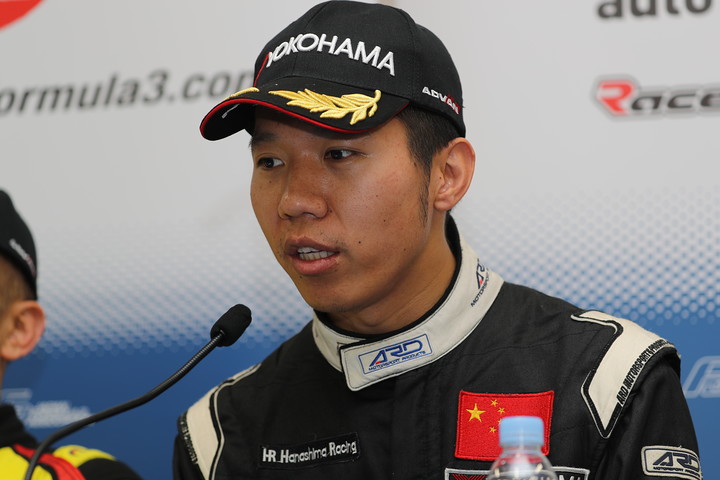 決勝記者会見: Nクラス3位のアレックス・ヤン（Hanashima Racing）