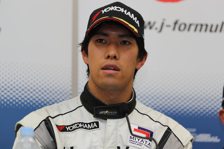 決勝記者会見: Nクラス優勝の廣田築（アルビレックス・レーシングチーム）