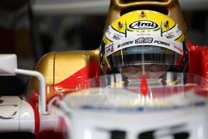 フリー走行: 山本尚貴（TEAM無限SF14）