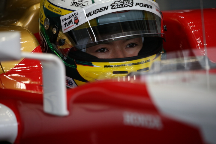 フリー走行: 山本尚貴（TEAM無限SF14）