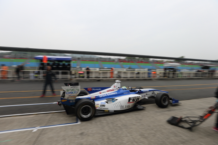 フリー走行: ウィリアム・ブラー（フジ・コーポレーションKONDO SF14）