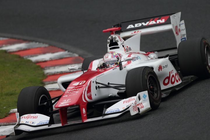 フリー走行: 野尻智紀（DOCOMO DANDELION M40Y SF14）