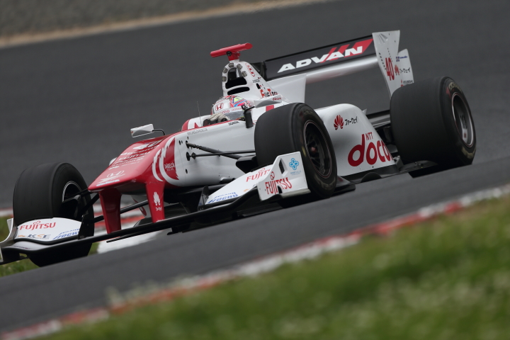 フリー走行: 野尻智紀（DOCOMO DANDELION M40Y SF14）