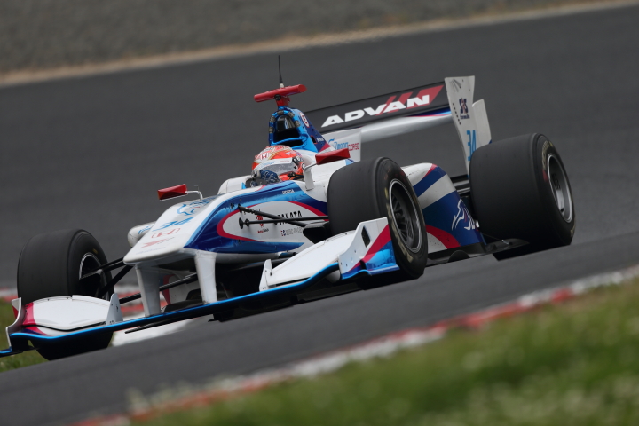 フリー走行: 小暮卓史（DRAGO CORSE SF14）