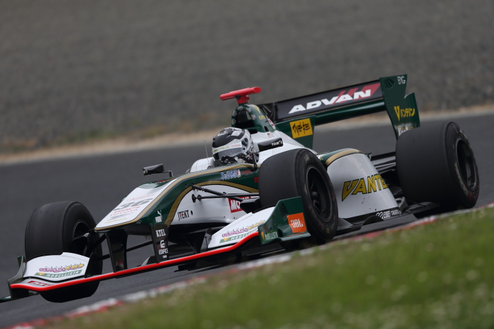 フリー走行: アンドレ・ロッテラー（VANTELIN KOWA TOM’S SF14）