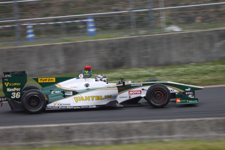 フリー走行: アンドレ・ロッテラー（VANTELIN KOWA TOM’S SF14）