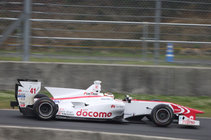 フリー走行: ストフェル・バンドーン（DOCOMO DANDELION M41S SF14）