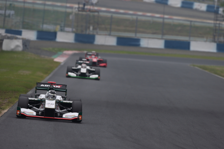 フリー走行: アンドレ・ロッテラー（VANTELIN KOWA TOM’S SF14）