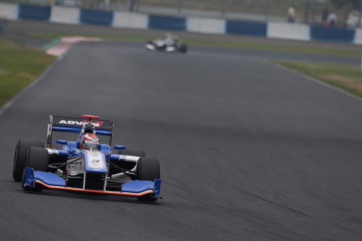 フリー走行: ジェームス・ロシター（フジ・コーポレーションKONDO SF14）