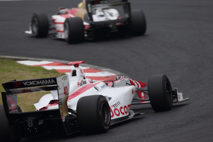 フリー走行: 野尻智紀（DOCOMO DANDELION M40Y SF14）