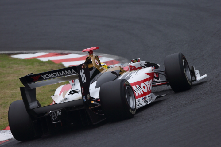 フリー走行: 山本尚貴（TEAM無限SF14）