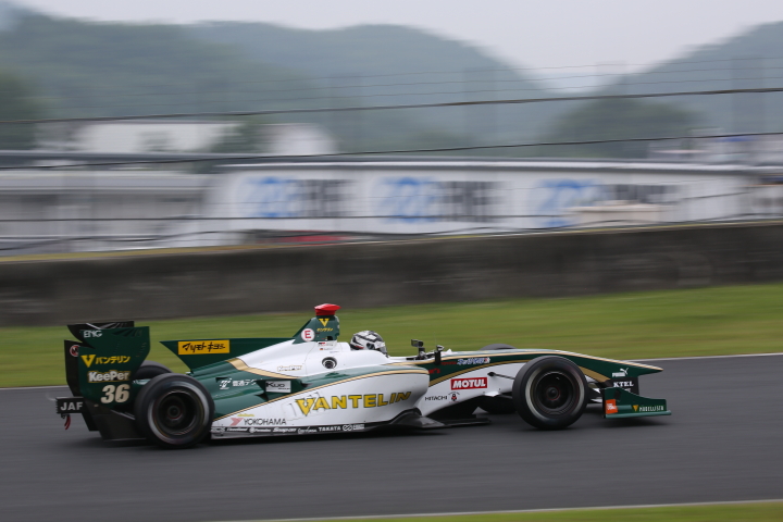 フリー走行: アンドレ・ロッテラー（VANTELIN KOWA TOM’S SF14）