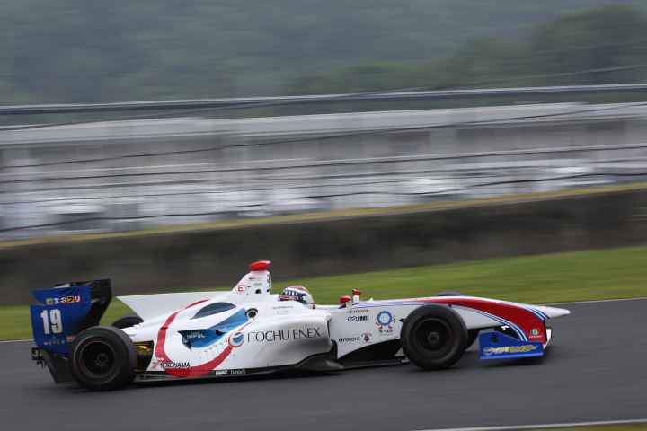 フリー走行: ジョアオ・パオロ・デ・オリベイラ（ITOCHU ENEX TEAM IMPUL SF14）
