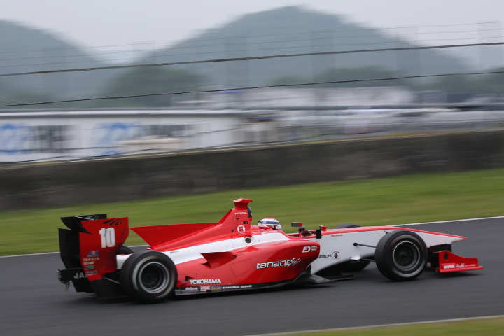 フリー走行: 塚越広大（REAL SF14）