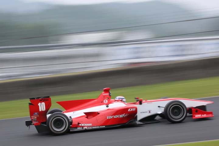 フリー走行: 塚越広大（REAL SF14）