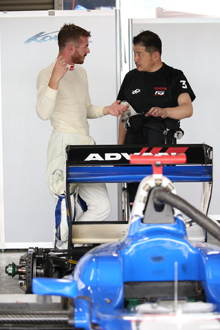 フリー走行: ジェームス・ロシター（KONDO RACING）