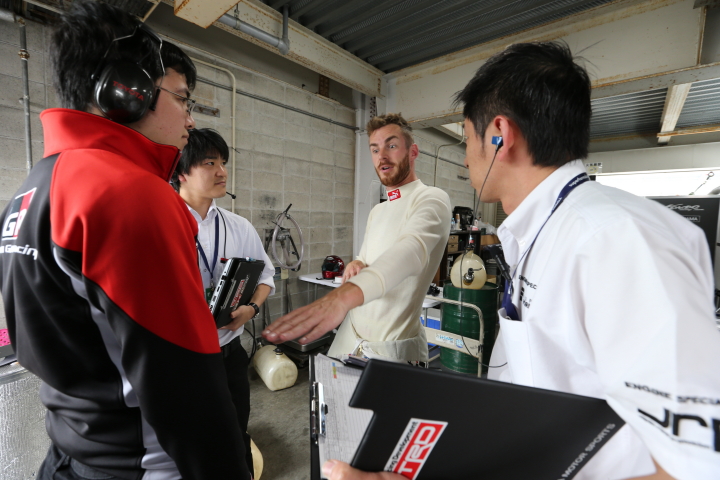 フリー走行: ジェームス・ロシター（KONDO RACING）