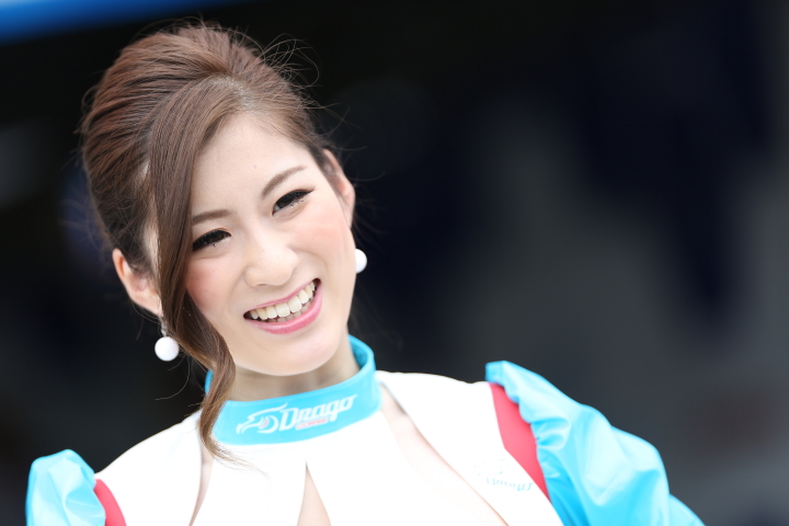 ピットウォーク: レースクイーン