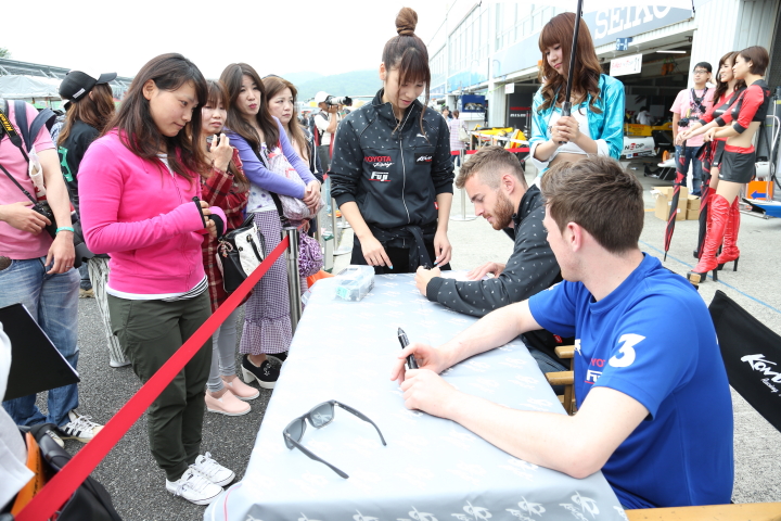 ピットウォーク: ジェームス・ロシター（KONDO RACING）