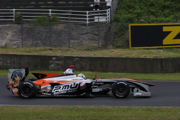 公式予選: 石浦宏明（P.MU/CERUMO・INGING SF14）