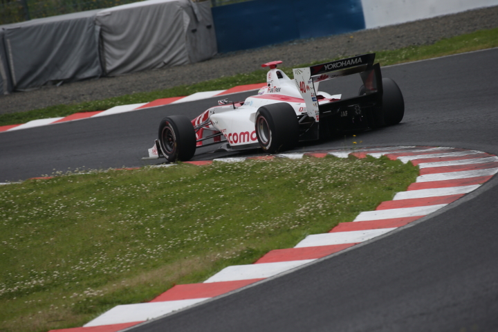 公式予選: 野尻智紀（DOCOMO DANDELION M40Y SF14）