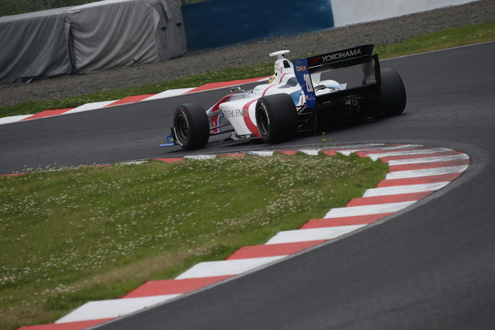 公式予選: 関口雄飛（ITOCHU ENEX TEAM IMPUL SF14）