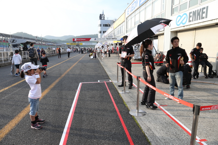 キッズピットウォーク: 山本尚貴（TEAM無限）