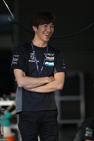 キッズピットウォーク: 立川祐路監督（P.MU/CERUMO · INGING）