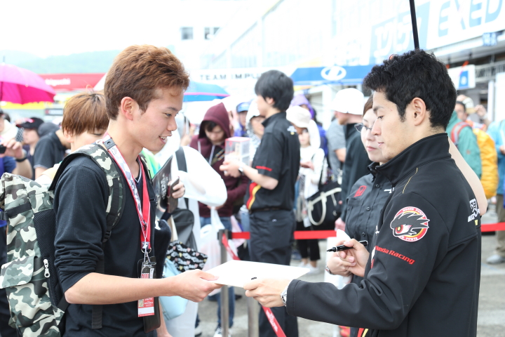 キッズピットウォーク: 山本尚貴（TEAM無限）