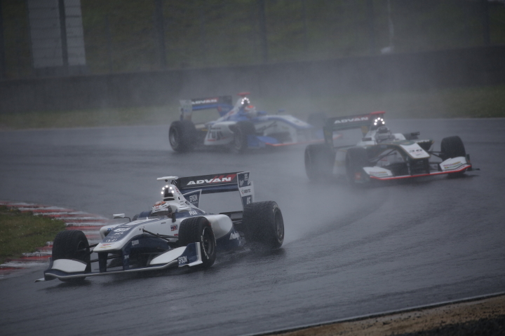 決勝レース: ベルトラン・バゲット（NAKAJIMA RACING SF14）