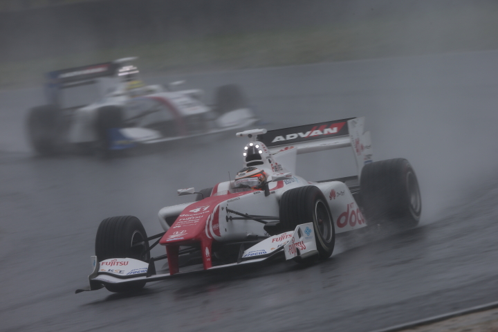 決勝レース: 中嶋大祐（NAKAJIMA RACING SF14）