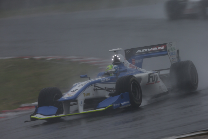 決勝レース: ウィリアム・ブラー（フジ・コーポレーションKONDO SF14）