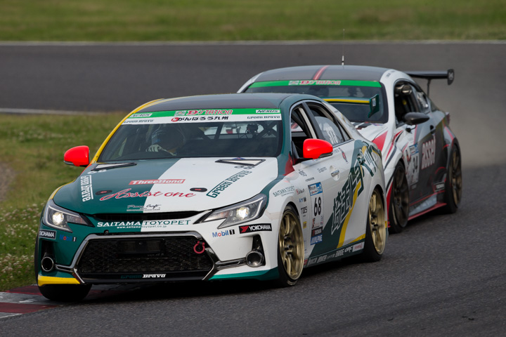 セカンドチャンス100: セーフティーカー後のST-3クラスのトップ争い