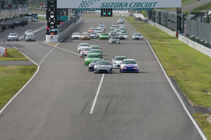 セカンドチャンス100: グループ2のスタートシーン