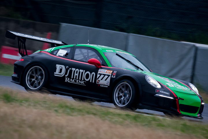 ST-1クラス優勝は星野敏／荒聖治組（D'station Porsche 991）