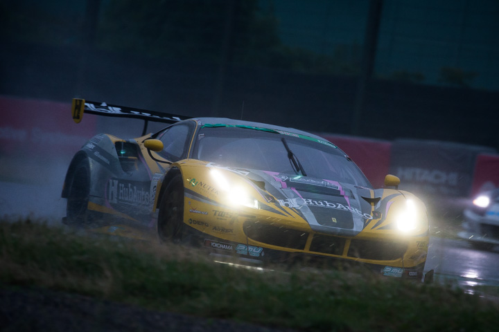 ST-Xクラス決勝2位はモーリス・チェン／吉本大樹／坂本祐也組（HubAuto Ferrari 488GT3）