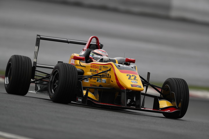 ポールポジションはヤン・マーデンボロー（B-MAX NDDP F3）