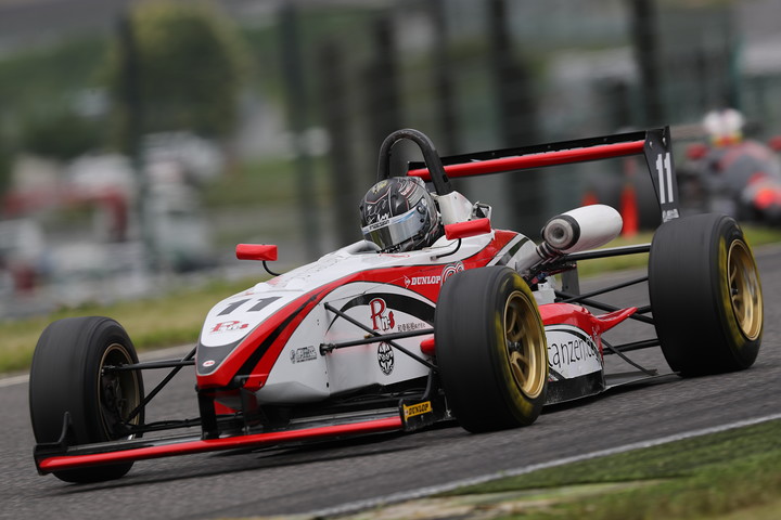 予選2位の大湯都史樹組（Superクラス・TANZEN Rn-s MYST JSS）