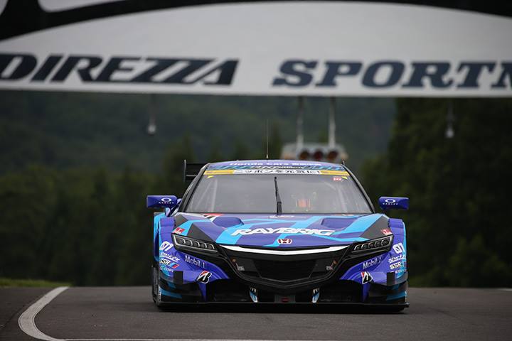 公式練習: GT500クラスでトップタイムの山本尚貴／伊沢拓也組（RAYBRIG NSX CONCEPT-GT）